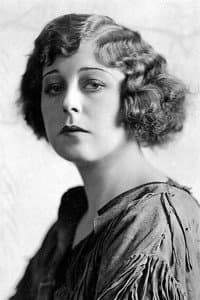 Seena Owen in Unseeing Eyes