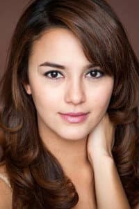 Juliana Evans in Munajjim: Sekutu Iblis