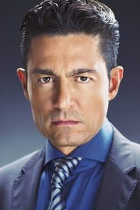 Fernando Colunga in Ladrón que roba a ladrón