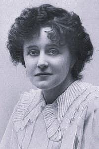 Eva Moore in Old Iron