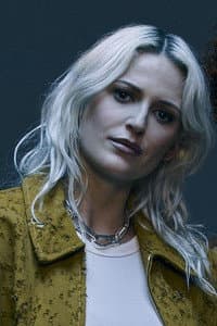 Emily Armstrong in Linkin Park ao Vivo: Linkin Park - From Zero World Tour