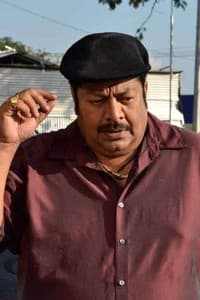 Srimal Wedisinghe in Dr. නවරියන්