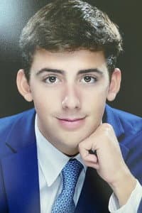 Holden Pollak in R