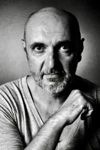 Frédéric Poggi in Les exilés