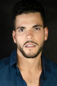 Orel De La Mota in Bad Connection