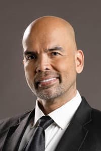 Benjie Paras in Drags to Riches