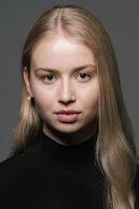 Hanna Jaanovits in Pikad paberid