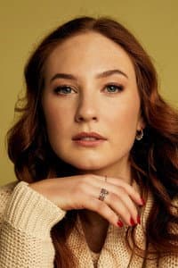Mia Grunwald in Love Is in the Air