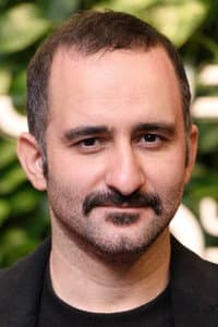 Pouria Rahimi Sam in Bi Nami