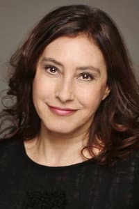 María Reyes Arias in A golpes