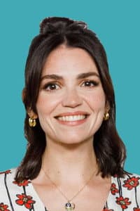 Selin Hizli in Land Girls