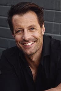Dan Paris in I Met a Girl
