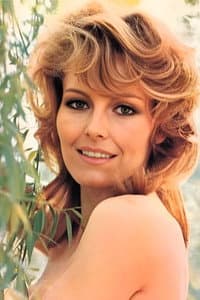 Anita Strindberg in Coartada en disco rojo