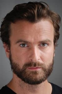 Amaury de Crayencour in Je joue Rodrigue