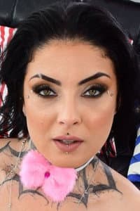 Dark Sofi in Trans Titans 4