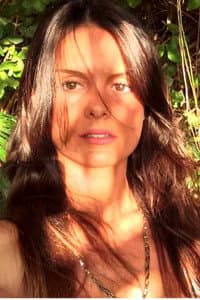 Mariana Pellin in A Casa das Sete Vampiras