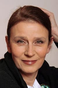 Elena Safonova in Зимняя вишня
