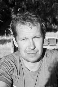 Niko Saarela in Yösyöttö