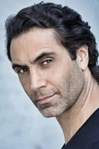 Daniel Messier in Life on Top