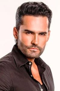 Fabián Ríos in No es lo que parece