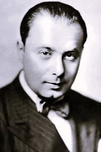 Marek Windheim in She Married an Artist