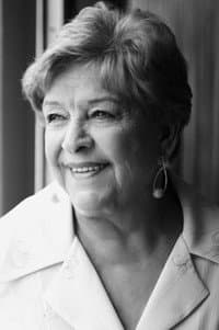 Erzsi Pásztor in Angi Vera