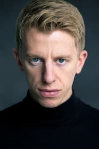 Chris Kaye in Edge of Extinction