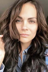 Laura Carmine in Amor Bravío