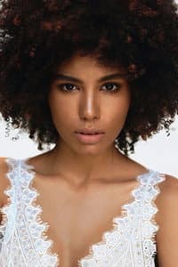 Lenita Oliver in Ogiva: O Mundo Não é Mais Nosso