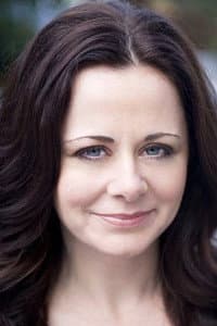 Geraldine Hughes in Pumpgirl
