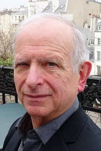 François Loyer in Gares de Paris : Un patrimoine révélé