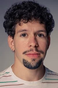 Cael Benício in Caminhos na Noite