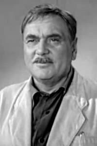 Arkadiy Arkadyev in Семья Януш