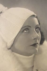 Dora Söderberg in Kära släkten