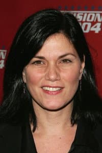 Linda Fiorentino in Wildfire