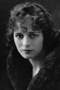 Anita Stewart in The Daring of Diana