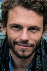 Arnaud Binard in Meurtres en Auvergne