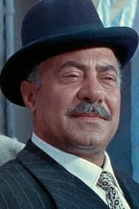 Nino Musco in Confessioni segrete di un convento di clausura