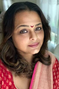 Shilpa Shirodkar in Trinetra