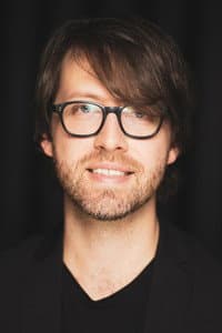 Dylan Phillips in Nunami: là où le vent chante