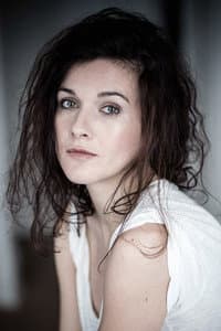 Aurore Paris in L'Amour dans le sang