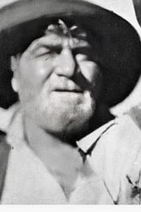 Pepito Petray in Prisioneros de la tierra