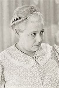 Lillian Langdon in Crossed Wires