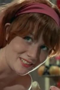 Dee Lockwood in Weekend Lovers