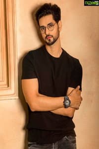 Shakti Arora in Arwah Tumbal Nyai: Part Arwah