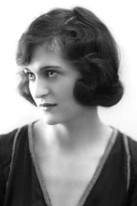 Mercia Swinburne in The Compulsory Wife