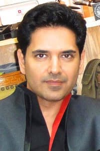 Anuj Sawhney in 3 Nights 4 Days