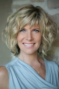 Debby Boone in Christmas Around the World with Perry Como