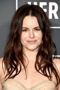 Emily Hampshire in Apples and Oranges