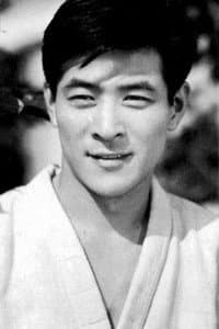 Kenji Sugawara in Akasen Chitai